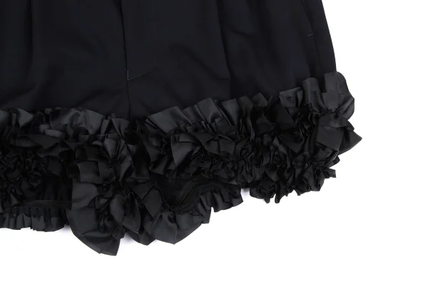 COMME des GARCONS Wool Gaba Frilled Hem Shorts K-166604_007