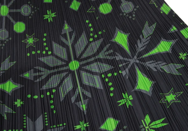 PLEATS PLEASE Snowflake Printed Skirt K-166627_010