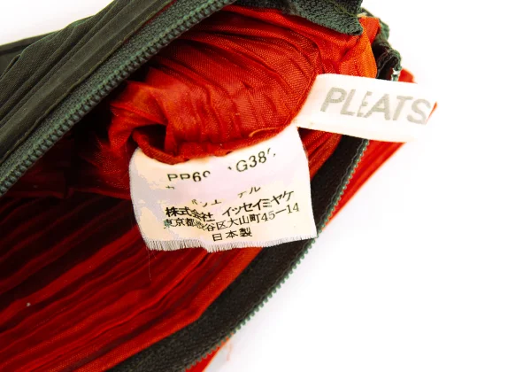 PLEATS PLEASE Packable Mini Pochette K-166638_007