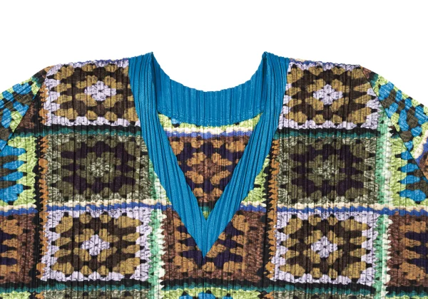 PLEATS PLEASE Crochet Printed V-neck T Shirt K-167200_003