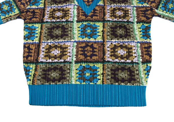 PLEATS PLEASE Crochet Printed V-neck T Shirt K-167200_006