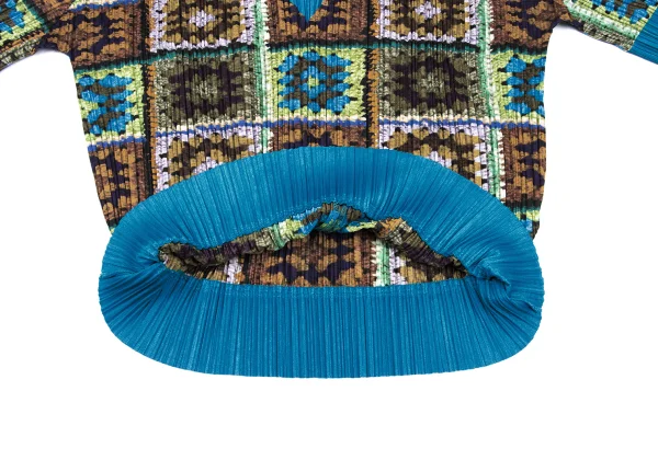 PLEATS PLEASE Crochet Printed V-neck T Shirt K-167200_007