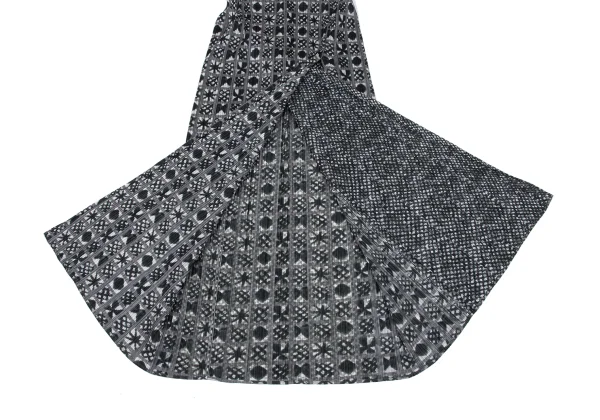 PLEATS PLEASE Graphic Check Printed Wrap Design Skirt K-167221_007