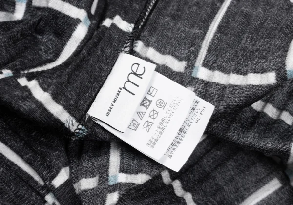 ISSEY MIYAKE me Check Pleats T Shirt K-167275_013