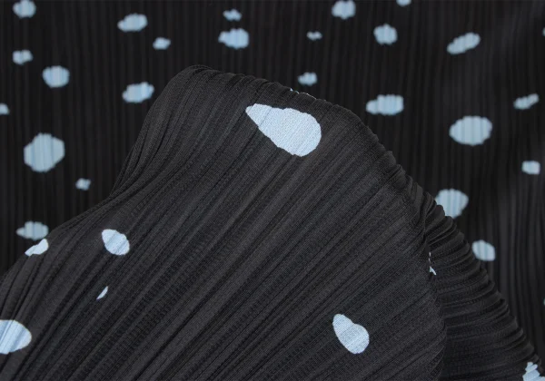 PLEATS PLEASE Dot Printed Buttonless Long Cardigan K-167332_012