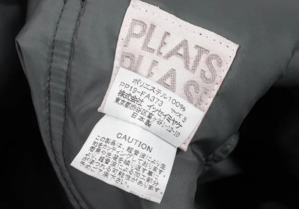 PLEATS PLEASE Ultrasonic Cutting Design Coat K-167339_019