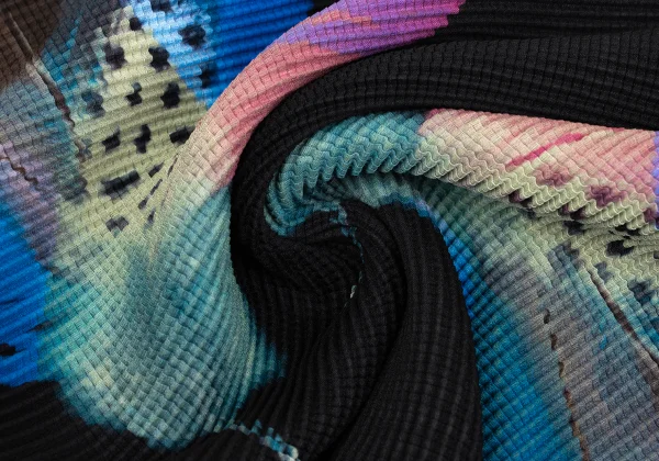 ISSEY MIYAKE me Feather Print Stretch Pleats Top K-167341_010