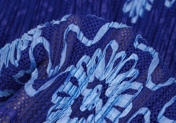 PLEATS PLEASE Floral Taping Mesh Skirt K-167527_009