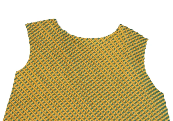 PLEATS PLEASE Check Diagonal Pleated Sleeveless Top K-167879_003