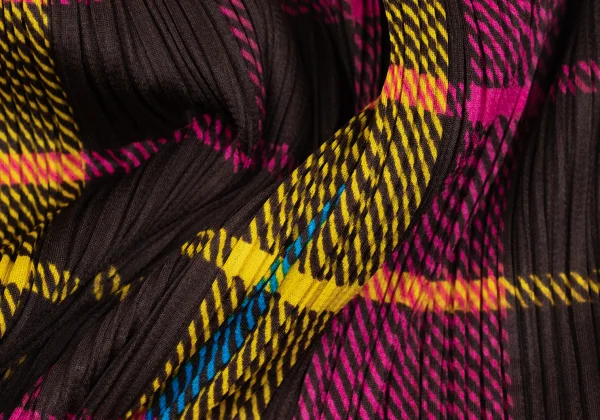 PLEATS PLEASE Check Printed Tuck Pleats Skirt K-167895_010