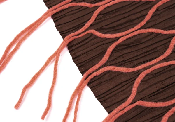 PLEATS PLEASE Fringe Design Pleated Stole K-167898_003