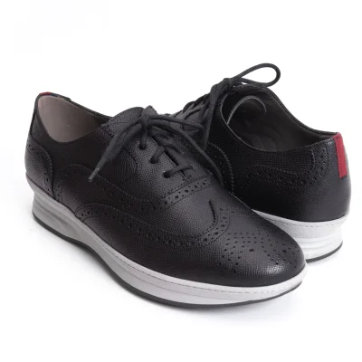 Salvatore Ferragamo MARLOW Wing Tip Leather Shoes