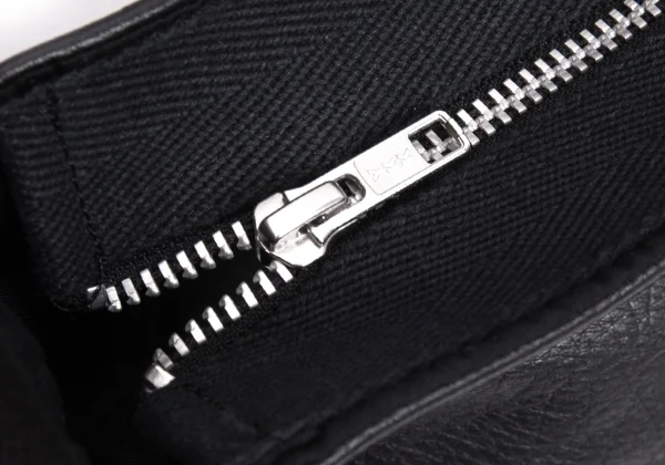 Yohji Yamamoto Logo Printed Leather Shoulder Bag K-168452_010