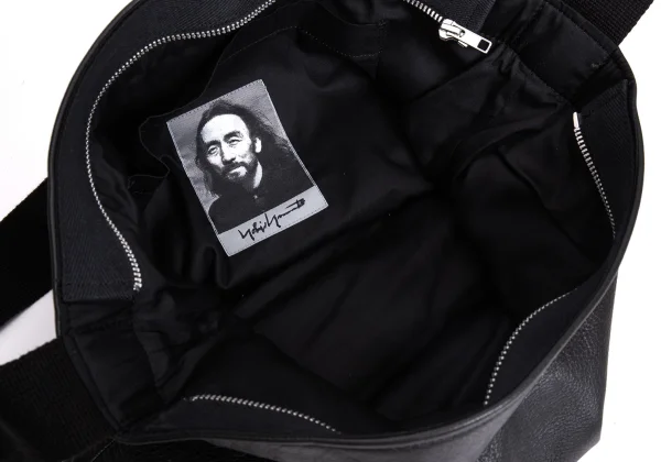 Yohji Yamamoto Logo Printed Leather Shoulder Bag K-168452_011