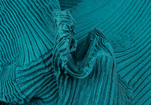 ISSEY MIYAKE 3D Steam Stretch Pleats Sleeveless Top K-168673_010