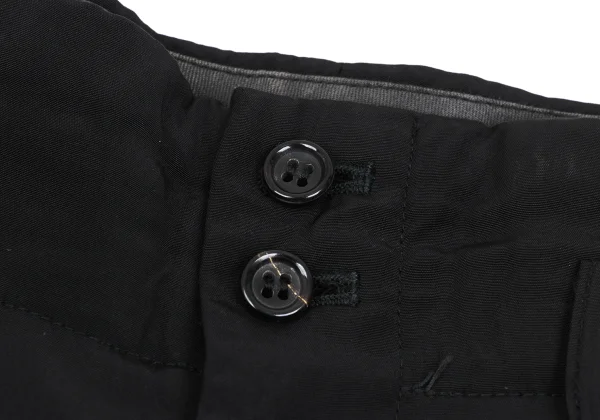 COMME des GARCONS Rayon Two Tuck Shorts K-168874_004