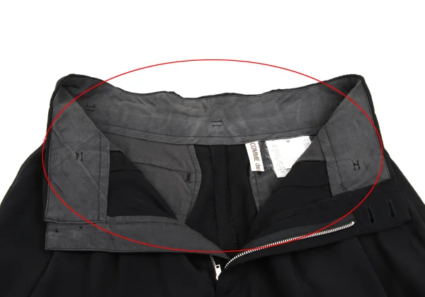 COMME des GARCONS Rayon Two Tuck Shorts K-168874_005