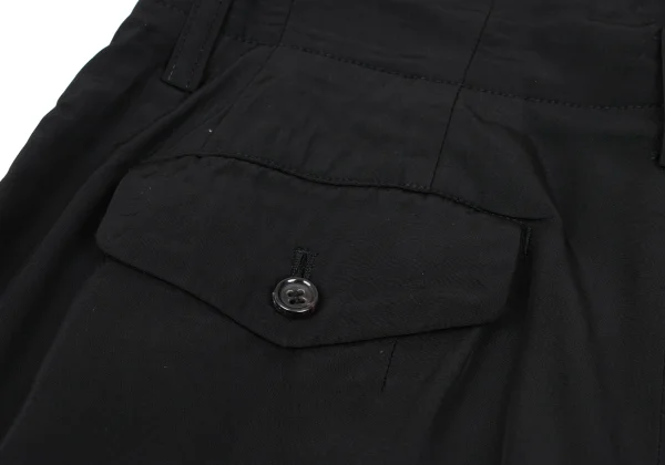 COMME des GARCONS Rayon Two Tuck Shorts K-168874_014