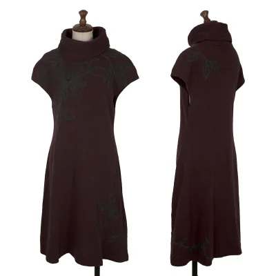 Sybilla Floral Embroidery Sleeveless Knit Dress