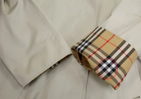 Burberrys' Cotton Poly Lining Check Coat K-169360_009