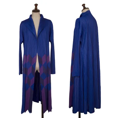 PLEATS PLEASE Geometric Patch Buttonless Coat