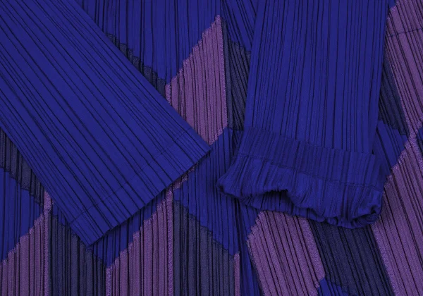 PLEATS PLEASE Geometric Patch Buttonless Coat K-169374_006