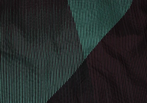 ISSEY MIYAKE Poly Wool Stripe Jacquard Coat K-169384_016