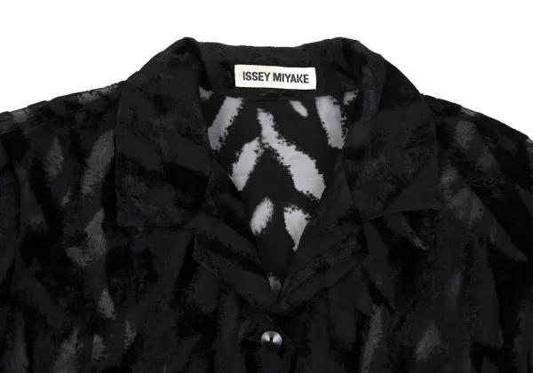 ISSEY MIYAKE Frocking Sheer Open-collar Blouse K-169405_004