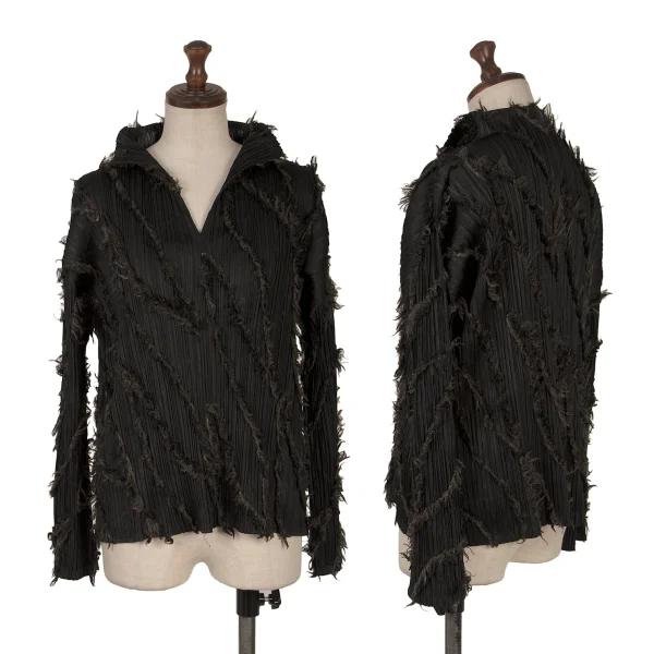 PLEATS PLEASE Fringe Line V Neck Top Black 3 K-169530_001