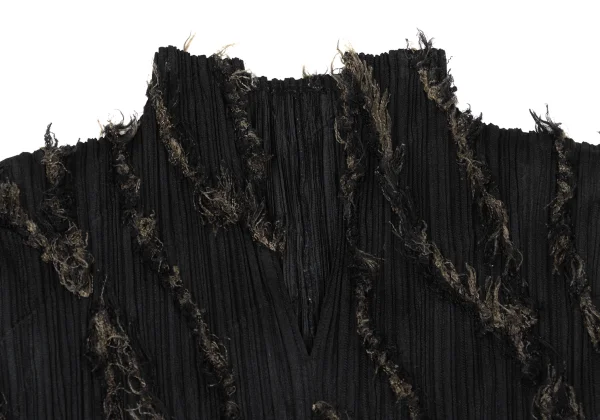 PLEATS PLEASE Fringe Line V Neck Top K-169530_004