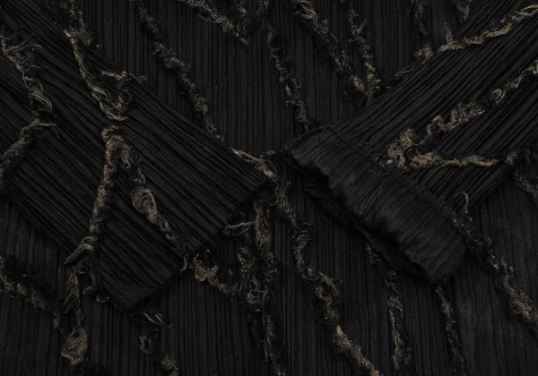 PLEATS PLEASE Fringe Line V Neck Top K-169530_008