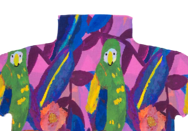 ISSEY MIYAKE me PARAKEET Graphic Print Stretch Pleats T-shirt K-169588_003