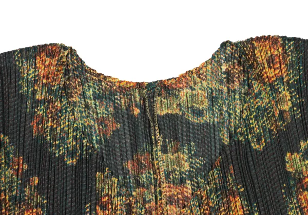 PLEATS PLEASE Graphic Print Wave Buttonless Cardigan K-169611_004