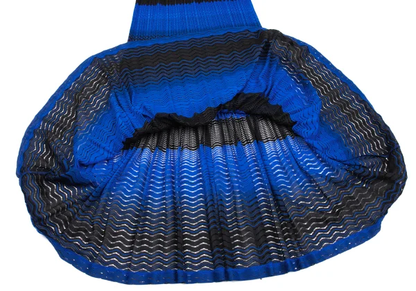 PLEATS PLEASE Gradient Stripe Mesh Flare Skirt K-169615_006