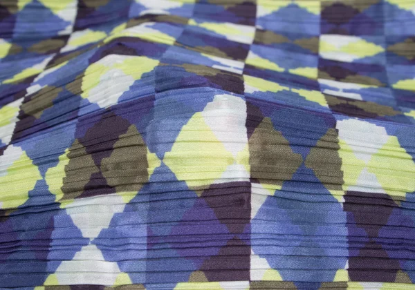 PLEATS PLEASE Geometric Print Switching Poncho K-169753_010