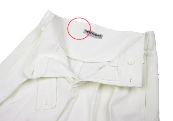 ISSEY MIYAKE In-tuck Side Rib Switching Cropped Pants K-169796_006