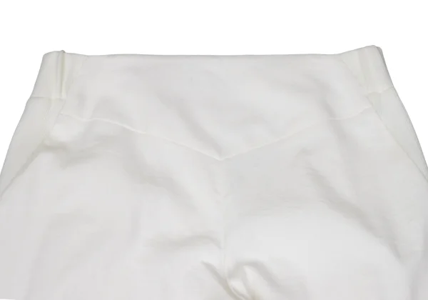 ISSEY MIYAKE In-tuck Side Rib Switching Cropped Pants K-169796_014