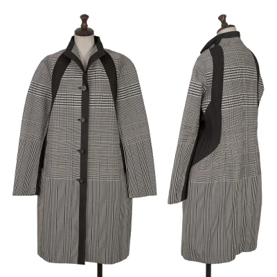 ISSEY MIYAKE Pleated Switching Checked Coat