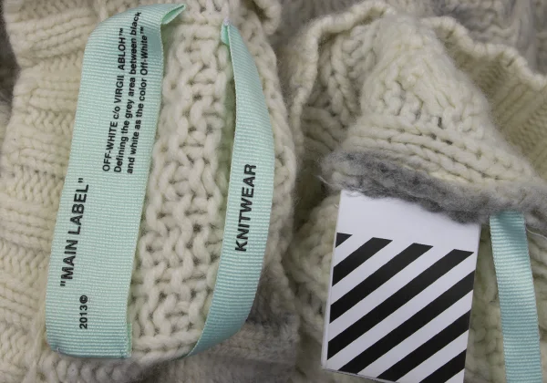 Off-White Logo Printed Cable Knit Sweater K-170447_018