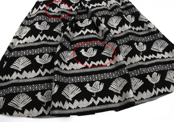 COMME des GARCONS Box Pleat Embroidery Design Skirt K-170456_015