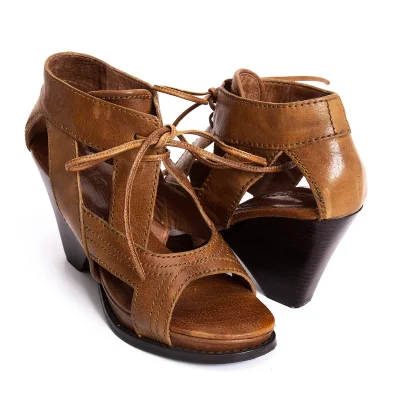 zucca Open Toe Leather Heel Sandal