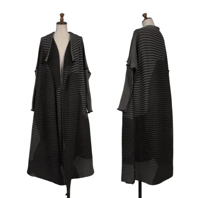 ISSEY MIYAKE MEANDER KNIT Buttonless Knit Long Cardigan