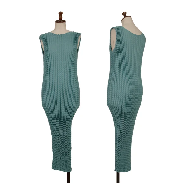 ISSEY MIYAKE SPONGY Zigzag Pleated Sleeveless Dress Sky blue 2 K-170789_001
