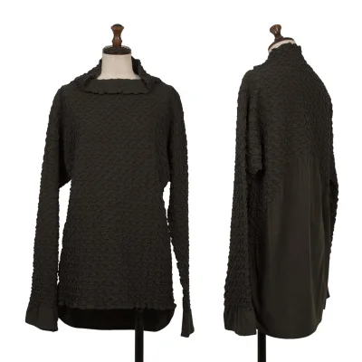 ISSEY MIYAKE Wool Geometric Tuck Turtle Neck Top