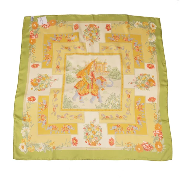Salvatore Ferragamo Printed Scarf K-170990_009
