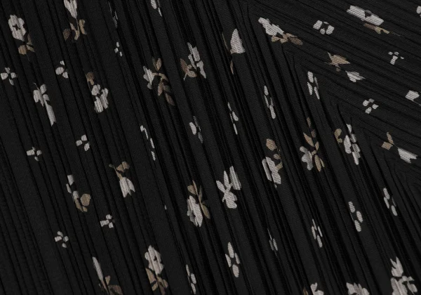 PLEATS PLEASE Flower Print Switching High-neck Top K-171003_009