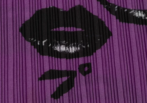 PLEATS PLEASE Lip Print Turtleneck T Shirt K-171049_008