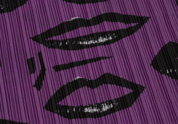PLEATS PLEASE Lip Print Snood K-171050_006