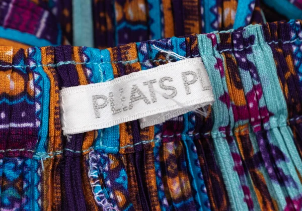 PLEATS PLEASE Pleated Ethnic Print Pants K-171056_010