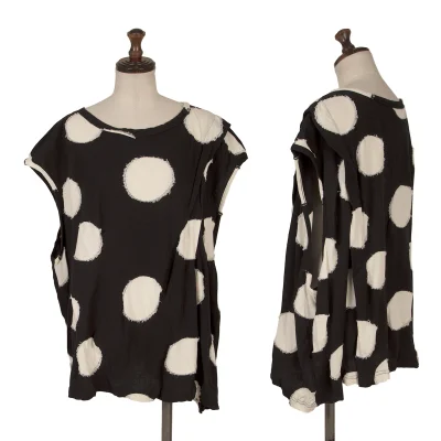 Y's Dot Woven Shoulder Tuck Sleeveless Blouse